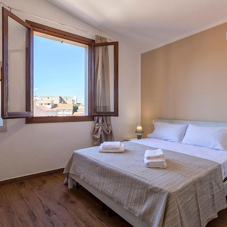 Vico Rooms 萨萨里 外观 照片