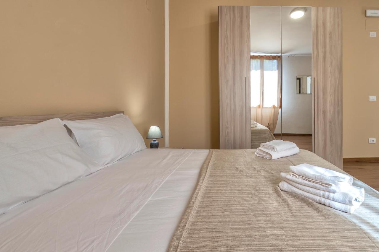 Vico Rooms 萨萨里 外观 照片