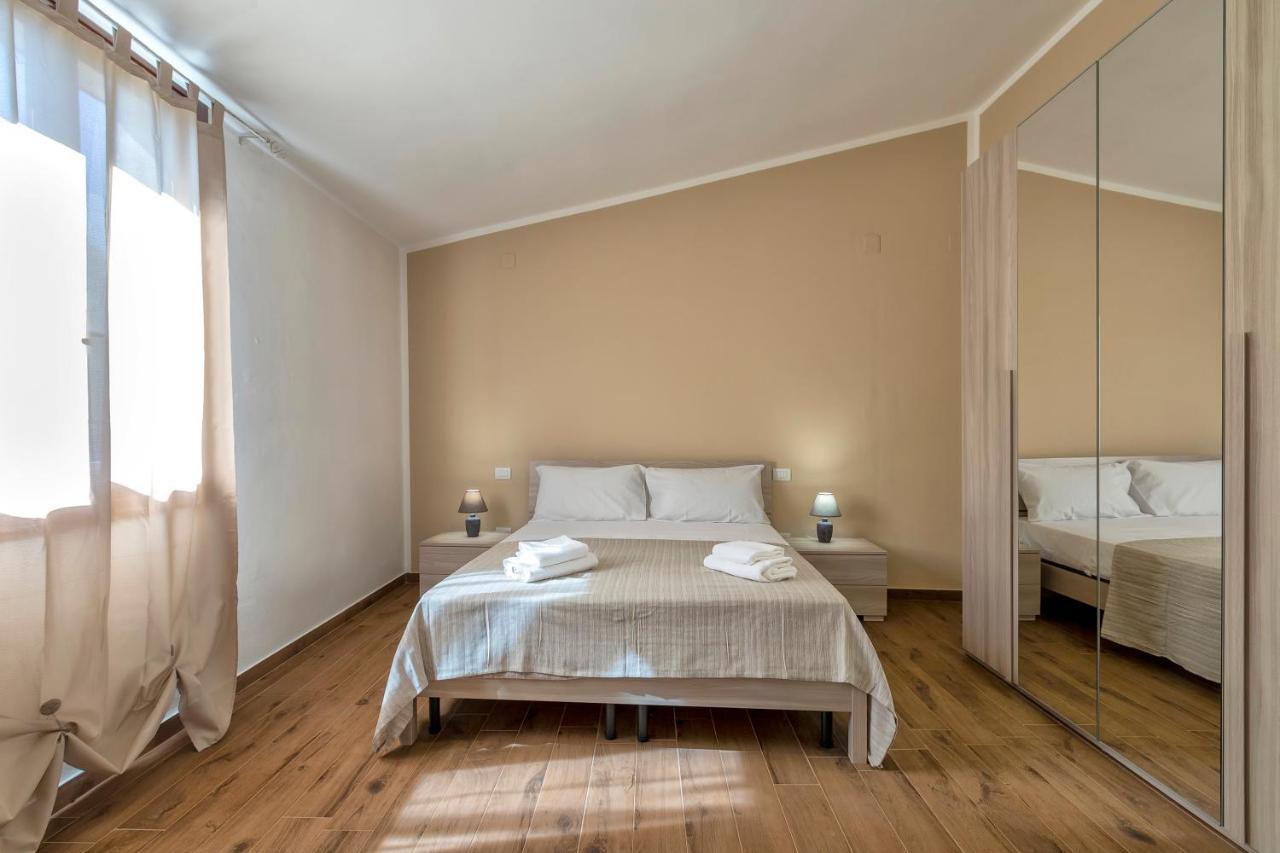 Vico Rooms 萨萨里 外观 照片
