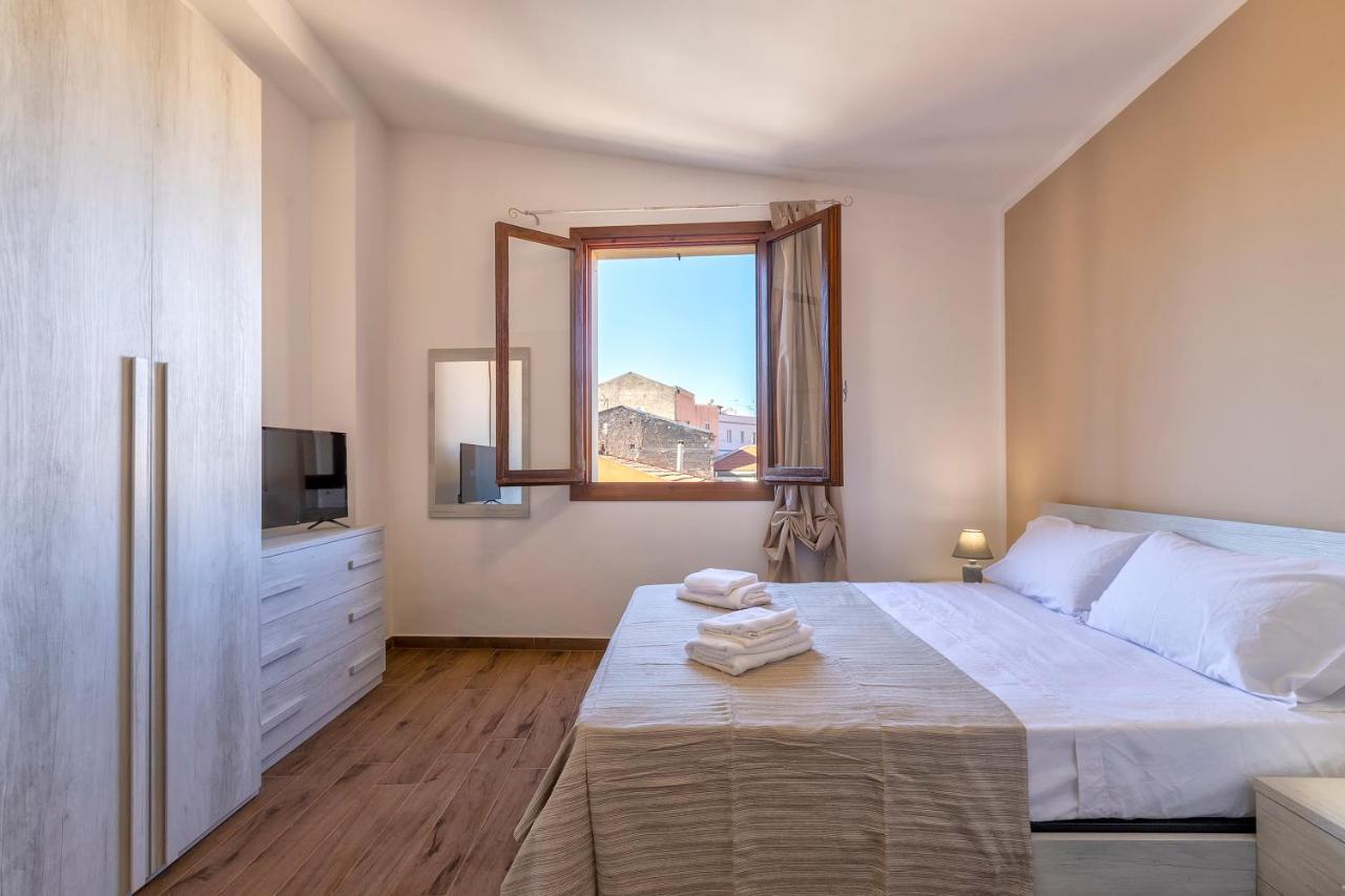 Vico Rooms 萨萨里 外观 照片