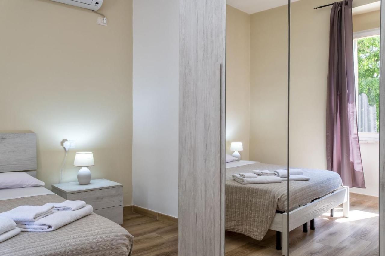 Vico Rooms 萨萨里 外观 照片
