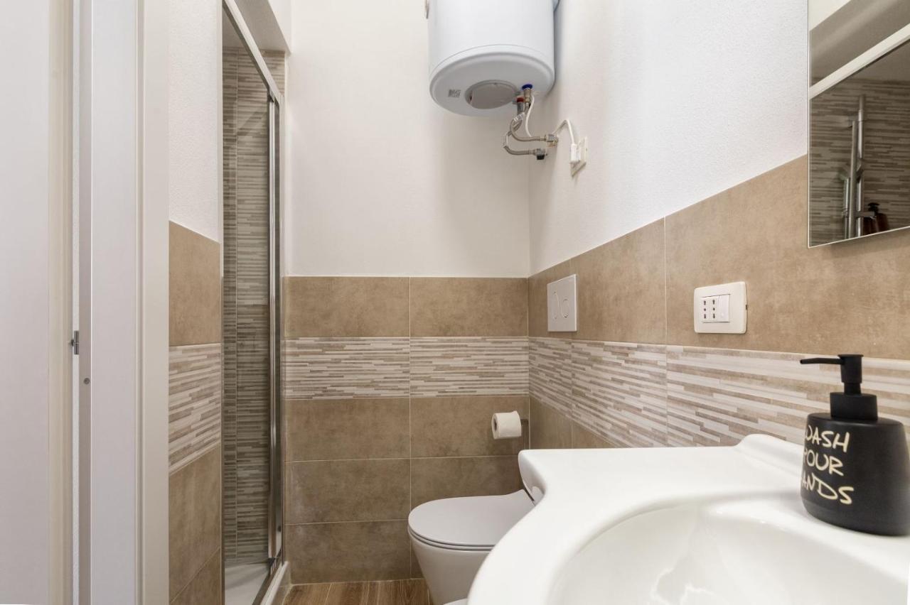 Vico Rooms 萨萨里 外观 照片